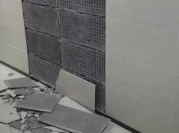 富蕴瓷砖空鼓维修公司分享下富蕴墙砖松动维修的知识